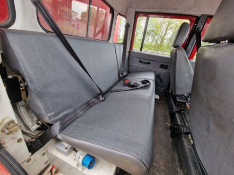 Land Rover Defender 130 2.5 TD5 4dr (High capacity) 24