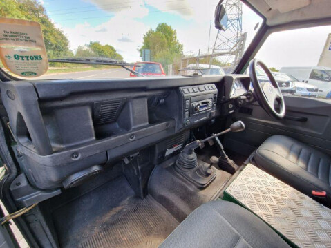 Land Rover 110 2.5 TD Hard Top SUV 19