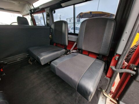 Land Rover Defender 2.5 TD5 XS MWB 5dr 32