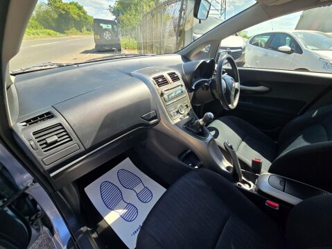 Toyota Auris 1.4 D-4D TR 5dr 12
