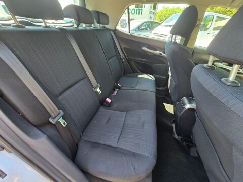 Toyota Auris 1.4 D-4D TR 5dr 18