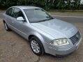 Volkswagen Passat 1.9 TDI PD Highline 4dr 1