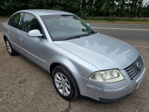 Volkswagen Passat 1.9 TDI PD Highline 4dr 2