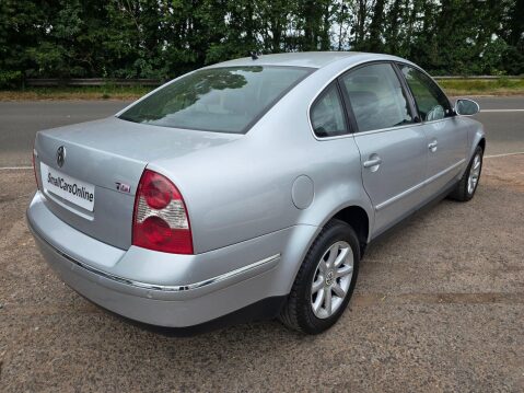 Volkswagen Passat 1.9 TDI PD Highline 4dr 7