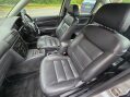 Volkswagen Passat 1.9 TDI PD Highline 4dr 13