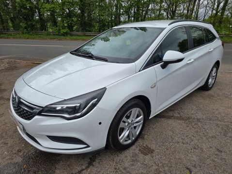 Vauxhall Astra 1.6 CDTi BlueInjection Design Sports Tourer Euro 6 (s/s) 5dr 4