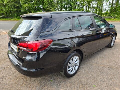 Vauxhall Astra 1.6 CDTi BlueInjection Design Sports Tourer Euro 6 (s/s) 5dr 7