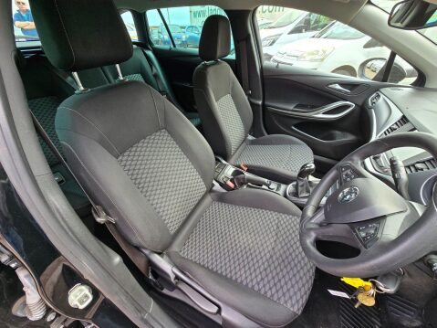 Vauxhall Astra 1.6 CDTi BlueInjection Design Sports Tourer Euro 6 (s/s) 5dr 10