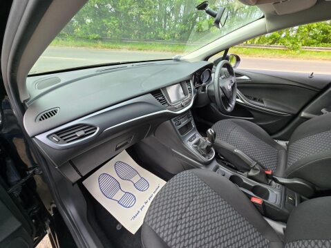 Vauxhall Astra 1.6 CDTi BlueInjection Design Sports Tourer Euro 6 (s/s) 5dr 14