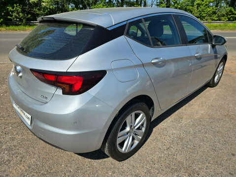Vauxhall Astra 1.6 CDTi BlueInjection Design Euro 6 (s/s) 5dr 7