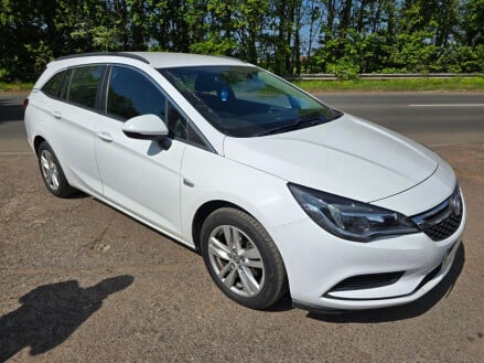 Vauxhall Astra 1.6 CDTi ecoTEC BlueInjection Design Sports Tourer Euro 6 (s/s) 5dr
