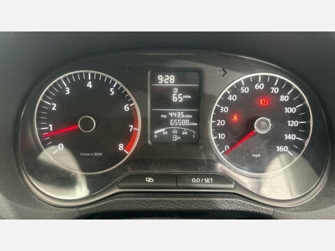 Volkswagen Polo 1.4 SE Euro 5 5dr 11