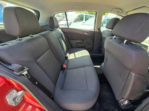 Vauxhall Astra 1.6i 16v Life 5dr 19