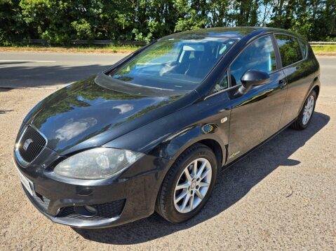SEAT Leon 1.6 TDI Ecomotive CR SE Copa Euro 5 (s/s) 5dr 4