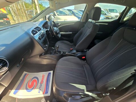 SEAT Leon 1.6 TDI Ecomotive CR SE Copa Euro 5 (s/s) 5dr 11