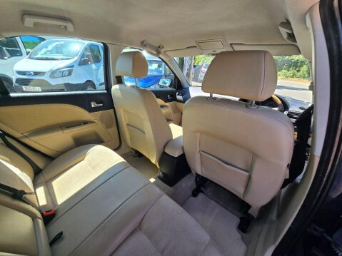 Ford Mondeo 2.0 Ghia X 5dr 17
