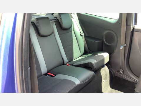Renault Clio 1.5 dCi GT Euro 4 3dr 9