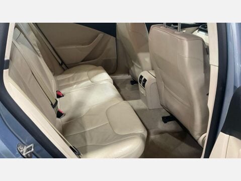 Volkswagen Passat 2.0 TDI Highline Plus DSG Euro 5 5dr 9