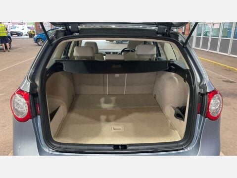 Volkswagen Passat 2.0 TDI Highline Plus DSG Euro 5 5dr 12
