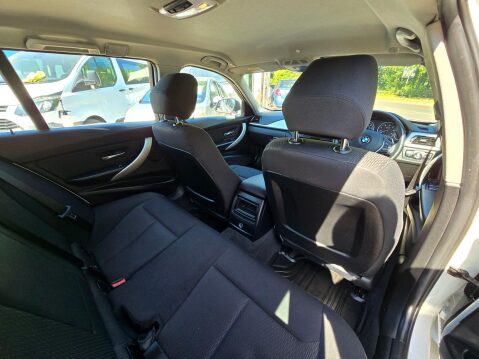BMW 3 Series 3.0 330d Luxury Touring Auto xDrive Euro 6 (s/s) 5dr 18