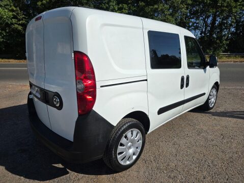 Vauxhall Combo 1.3 CDTi 2300 16v FWD L1 H1 3dr 6