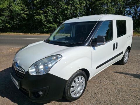 Vauxhall Combo 1.3 CDTi 2300 16v FWD L1 H1 3dr 4