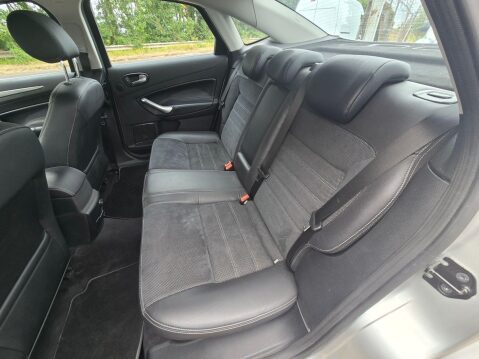 Ford Mondeo 2.0 TDCi Titanium X 4dr 18