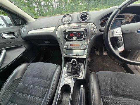 Ford Mondeo 2.0 TDCi Titanium X 4dr 21