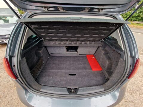 SEAT Altea 1.6 TDI Ecomotive CR SE Euro 5 (s/s) 5dr 22