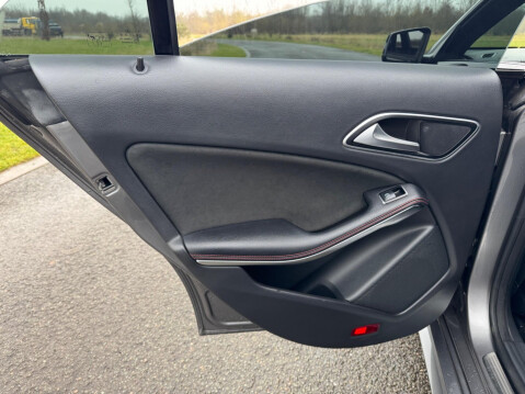 Mercedes-Benz CLA Class 2.1 CLA220d AMG Line Coupe 7G-DCT Euro 6 (s/s) 4dr 36