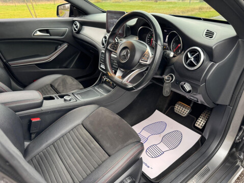 Mercedes-Benz CLA Class 2.1 CLA220d AMG Line Coupe 7G-DCT Euro 6 (s/s) 4dr 27