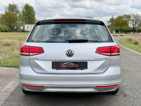 Volkswagen Passat 2.0 TDI BlueMotion Tech SE Euro 6 (s/s) 5dr 6