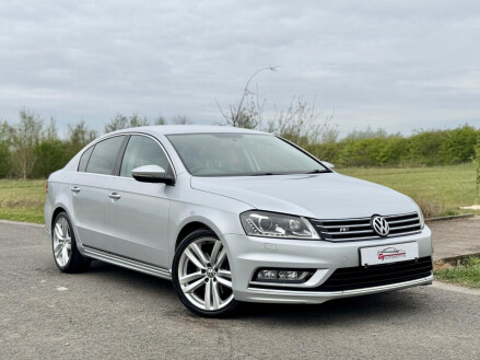 Volkswagen Passat 2.0 TDI BlueMotion Tech R-Line Euro 5 (s/s) 4dr