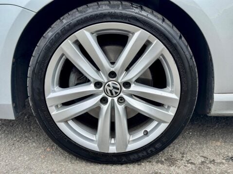 Volkswagen Passat 2.0 TDI BlueMotion Tech R-Line Euro 5 (s/s) 4dr 23