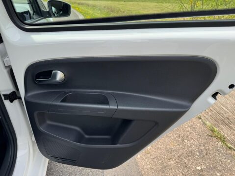 Volkswagen Up 1.0 Move up! Euro 6 5dr 30