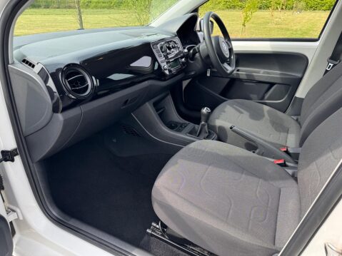 Volkswagen Up 1.0 Move up! Euro 6 5dr 38