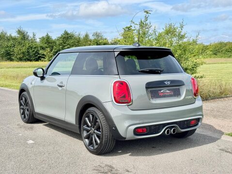 Mini Hatch 2.0 Cooper S Steptronic Euro 6 (s/s) 3dr 13