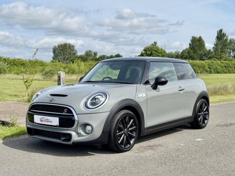 Mini Hatch 2.0 Cooper S Steptronic Euro 6 (s/s) 3dr 15