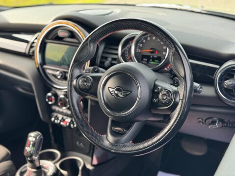 Mini Hatch 2.0 Cooper S Steptronic Euro 6 (s/s) 3dr 31