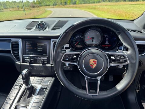 Porsche Macan 3.0 TD V6 S PDK 4WD Euro 6 (s/s) 5dr 52