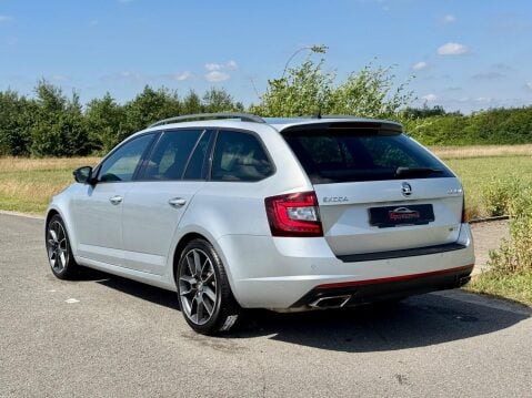 Skoda Octavia 2.0 TSI vRS DSG Euro 6 (s/s) 5dr 10