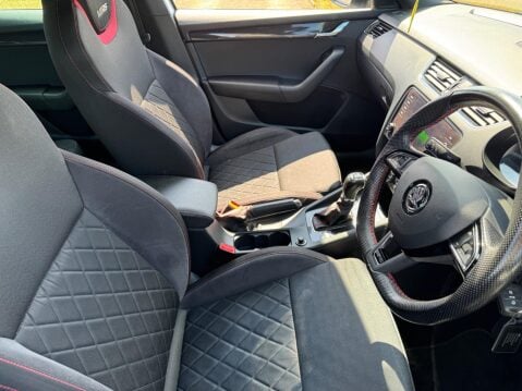 Skoda Octavia 2.0 TSI vRS DSG Euro 6 (s/s) 5dr 30