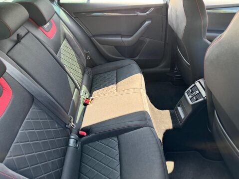 Skoda Octavia 2.0 TSI vRS DSG Euro 6 (s/s) 5dr 36