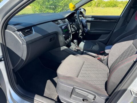 Skoda Octavia 2.0 TSI vRS DSG Euro 6 (s/s) 5dr 45