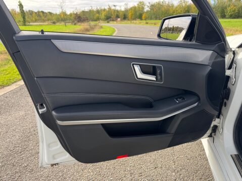 Mercedes-Benz E Class 2.1 E220 BlueTEC AMG Night Edition G-Tronic+ Euro 6 (s/s) 5dr 45