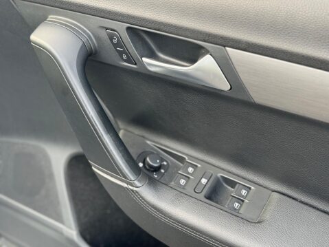 Volkswagen Passat 2.0 TDI BlueMotion Tech Executive Style DSG Euro 5 (s/s) 5dr 30