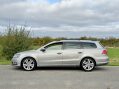 Volkswagen Passat 2.0 TDI BlueMotion Tech Executive Style DSG Euro 5 (s/s) 5dr 12