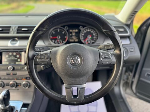 Volkswagen Passat 2.0 TDI BlueMotion Tech Executive Style DSG Euro 5 (s/s) 5dr 47