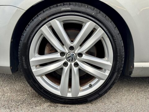 Volkswagen Passat 2.0 TDI BlueMotion Tech Executive Style DSG Euro 5 (s/s) 5dr 23