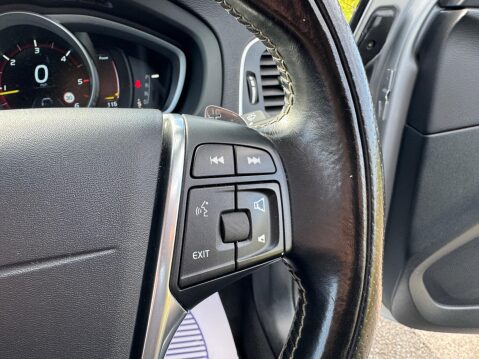Volvo V40 2.0 D4 R-Design Lux Nav Auto Euro 6 (s/s) 5dr 53